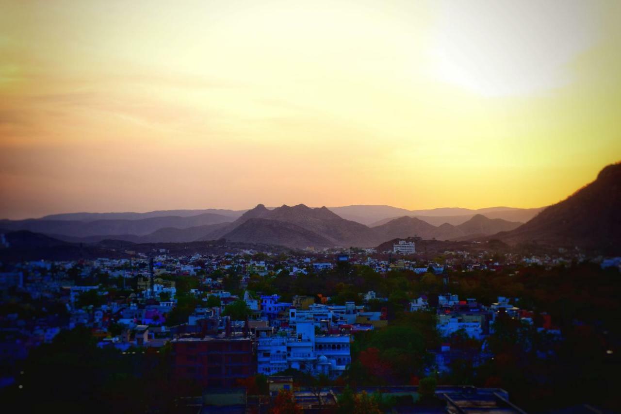 Hotel Kurabar Kothi Udaipur Dış mekan fotoğraf