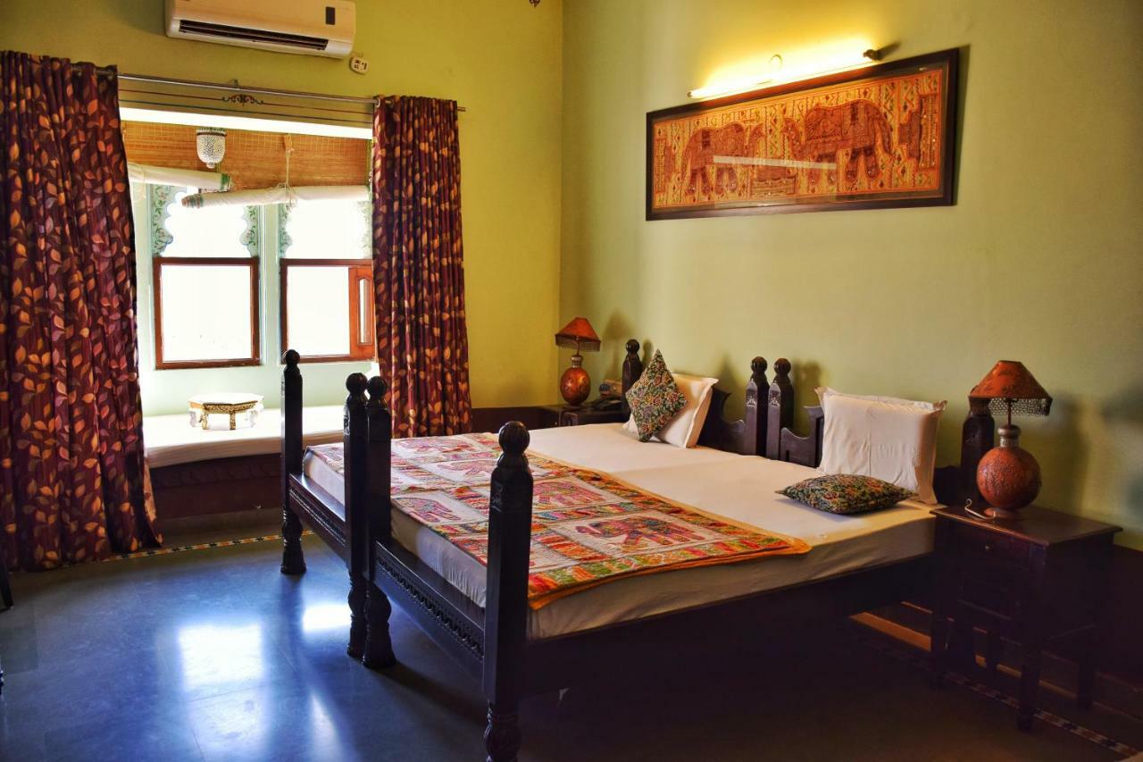 Hotel Kurabar Kothi Udaipur Dış mekan fotoğraf