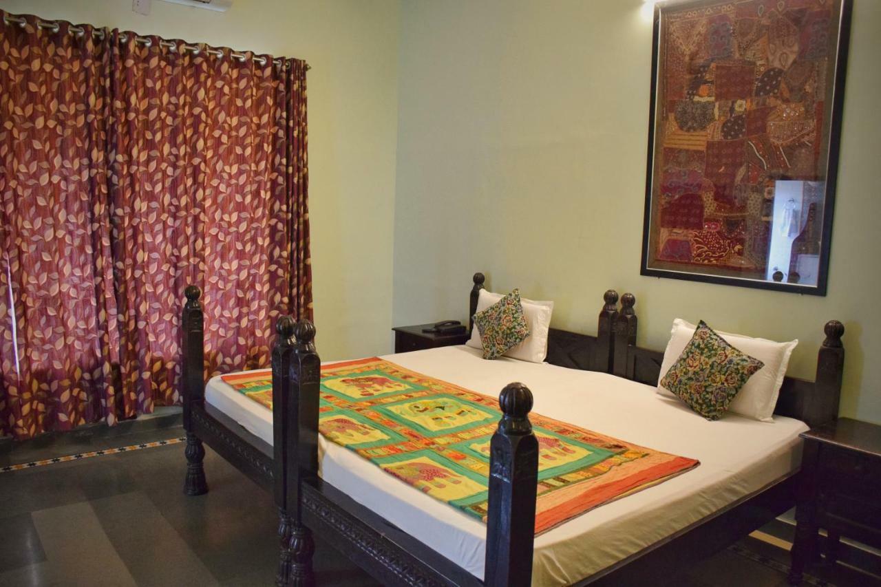 Hotel Kurabar Kothi Udaipur Dış mekan fotoğraf