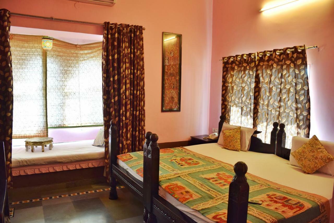 Hotel Kurabar Kothi Udaipur Dış mekan fotoğraf