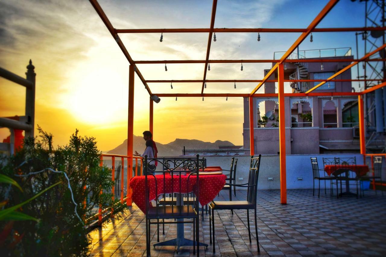 Hotel Kurabar Kothi Udaipur Dış mekan fotoğraf