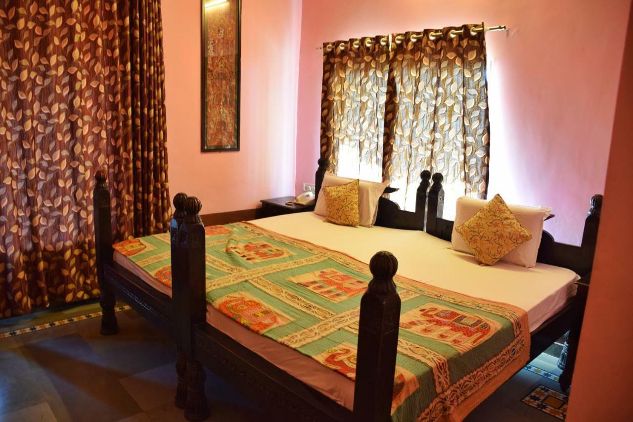 Hotel Kurabar Kothi Udaipur Dış mekan fotoğraf